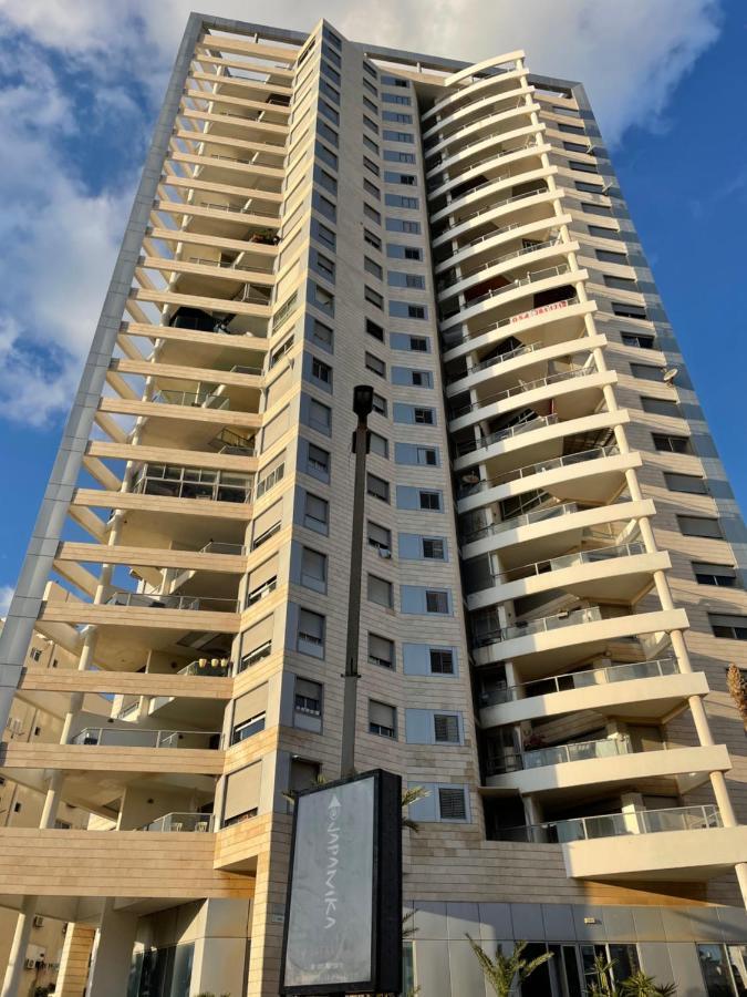 Isralux Apartments Bat Yam Esterno foto