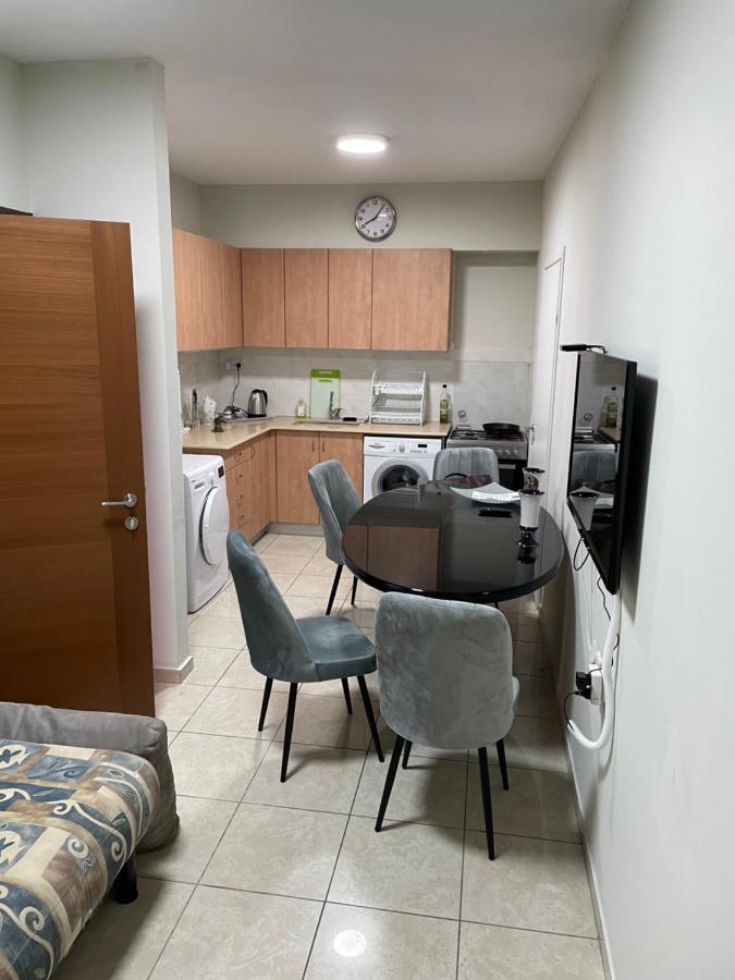 Isralux Apartments Bat Yam Esterno foto