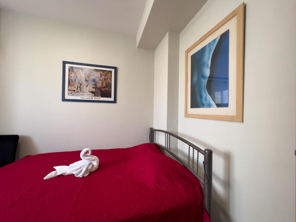 Isralux Apartments Bat Yam Esterno foto