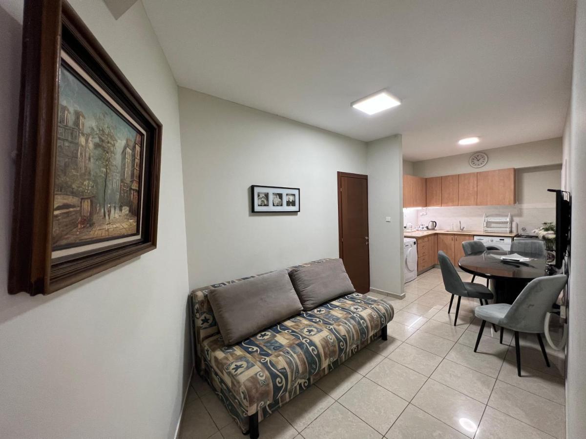 Isralux Apartments Bat Yam Esterno foto